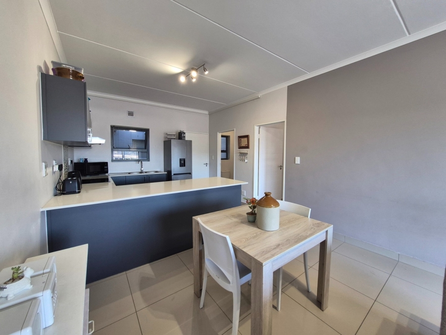 1 Bedroom Property for Sale in Edgemead Western Cape